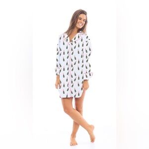 TOSS DESIGNS NWT White Champagne Nightshirt Button Front Long Sleeves Size S/M